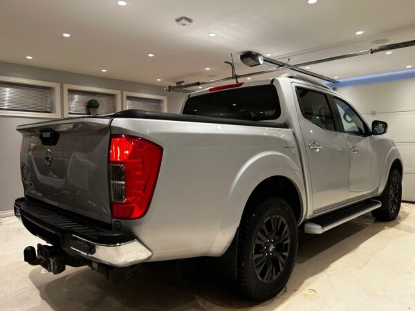 Nissan Navara 190 CV/Aut/4x4/D-Cab – Image 7