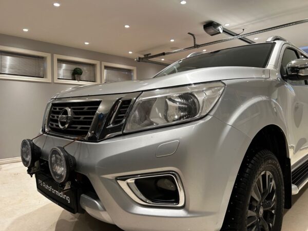 Nissan Navara 190 CV/Aut/4x4/D-Cab – Image 2