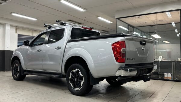 Nissan Navara 2.3 190 ch Préchauffage Diesel – Image 12