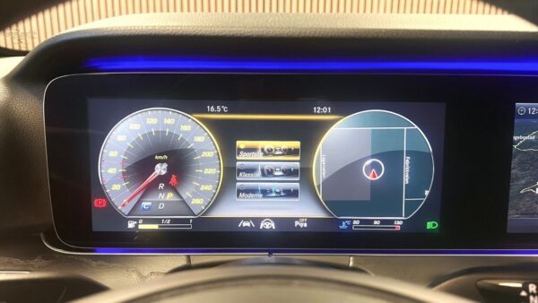 Mercedes-Benz Classe E 220d 4 MATIC 194 – Image 19