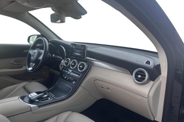 Mercedes-Benz GLC 350e – Image 7