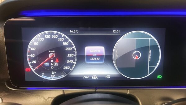 Mercedes-Benz Classe E 220d 4 MATIC 194 – Image 21