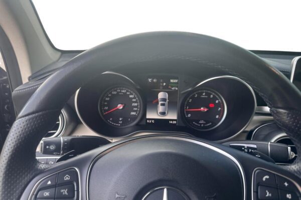 Mercedes-Benz GLC 350e – Image 8