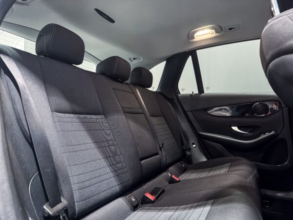 Mercedes-Benz GLC 350e 4MATIC – Image 16
