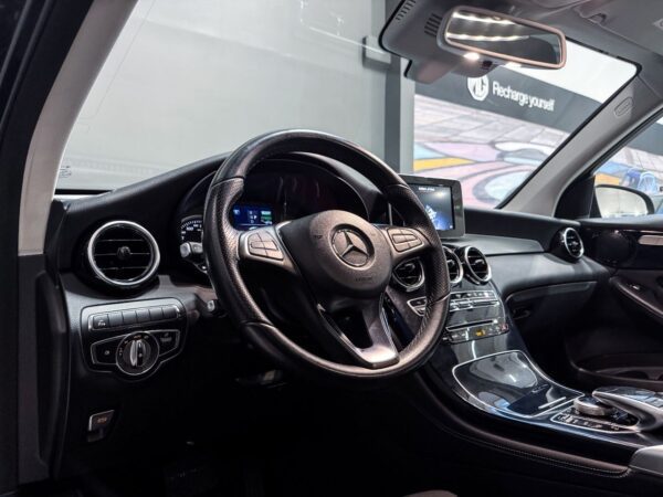 Mercedes-Benz GLC 350e 4MATIC – Image 22