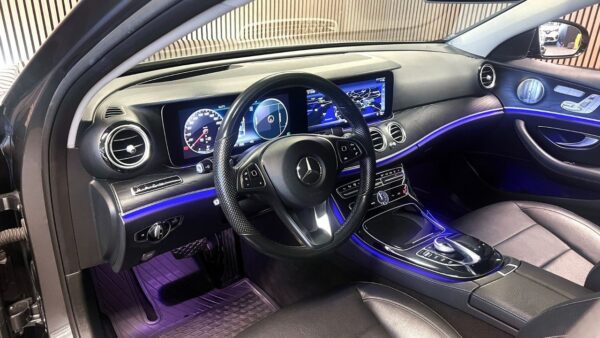 Mercedes-Benz Classe E 220d 4 MATIC 194 – Image 3