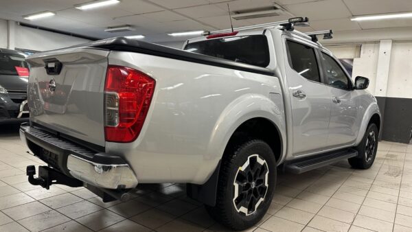 Nissan Navara 2.3 190 ch Préchauffage Diesel – Image 17