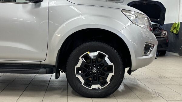 Nissan Navara 2.3 190 ch Préchauffage Diesel – Image 7