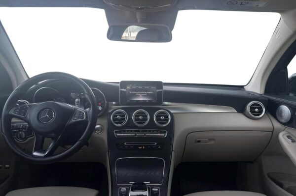 Mercedes-Benz GLC 350e – Image 13