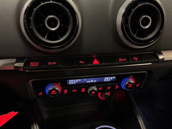 Audi A3 Cabine 1.4TFSi 140HK S-Tronic – Image 38
