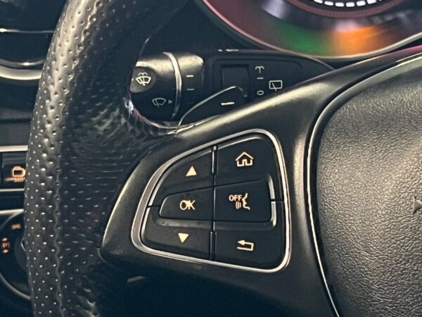 Mercedes-Benz GLC 350 E – Image 48