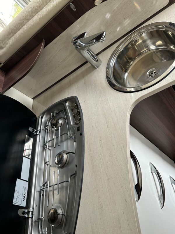 Bürstner Nexxo T720 – Image 13