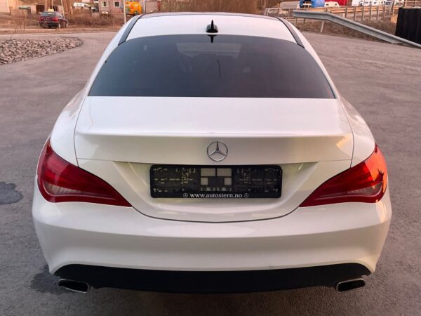 Mercedes-Benz CLA 180 – Image 11