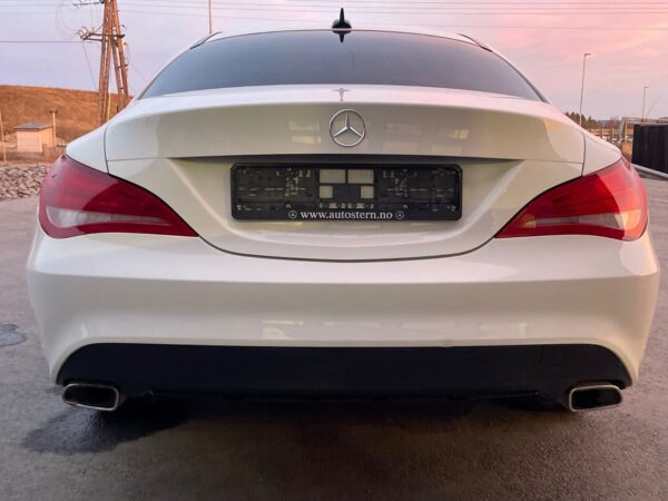 Mercedes-Benz CLA 180 – Image 10