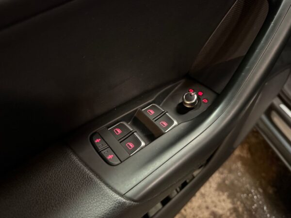Audi Q3 2X S-LINE/2.0/177CH – Image 22