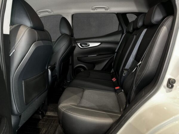 Nissan Qashqai 1.3 160HP DIG-T/Tekna – Image 10