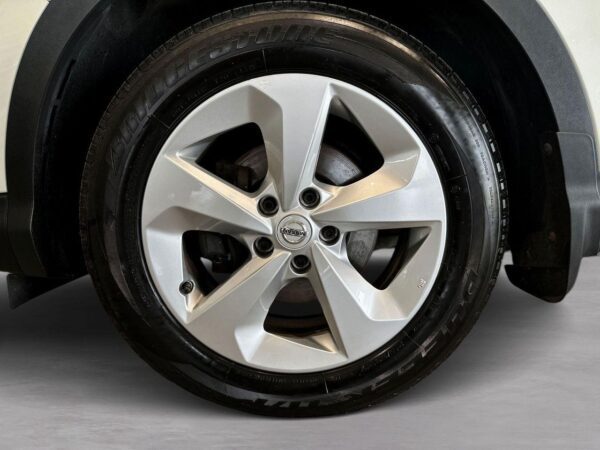 Nissan Qashqai 1.3 160HP DIG-T/Tekna – Image 17