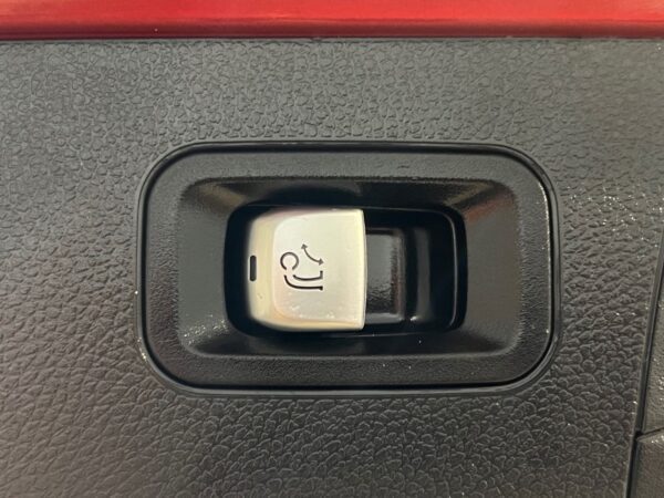 Mercedes-Benz GLC 350 E – Image 67