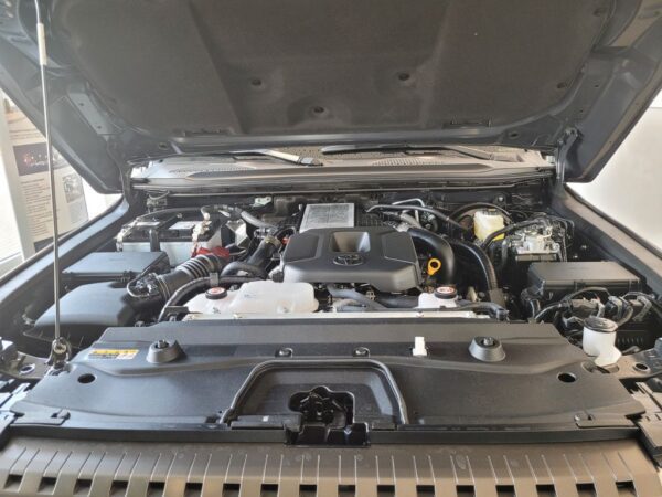 Toyota Land Cruiser 250(Prado) Executive – Image 19