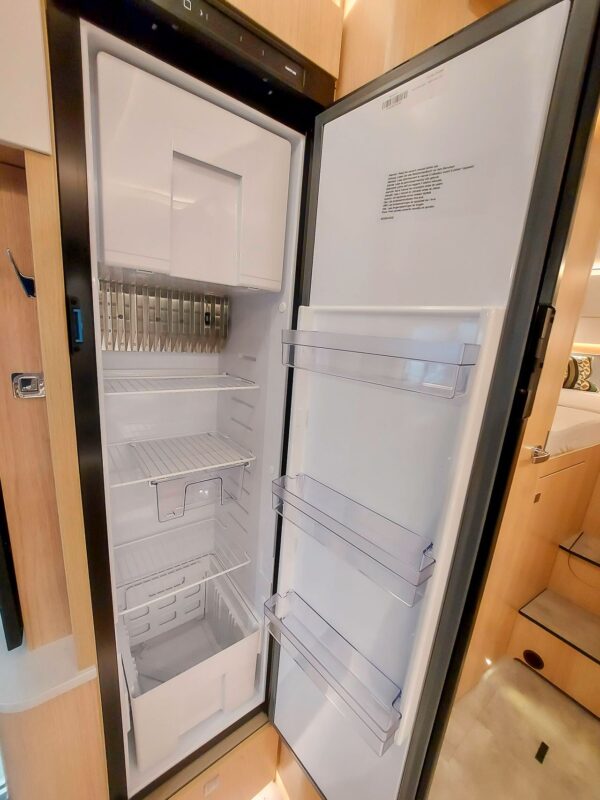 Hymer BMC I 680 Blackline – Image 18