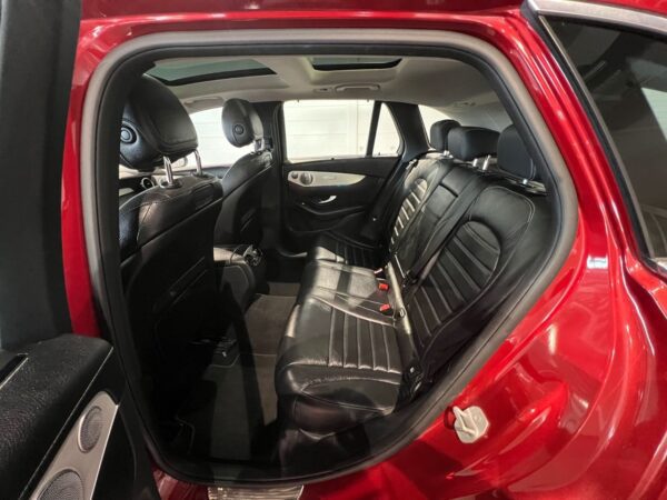 Mercedes-Benz GLC 350 E – Image 32