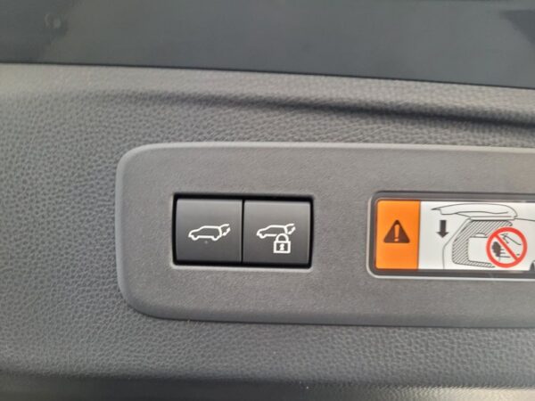 Toyota Land Cruiser 250(Prado) Executive – Image 18