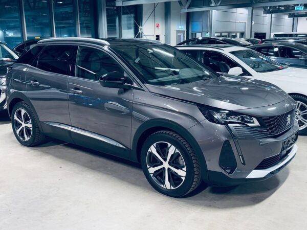 Modèle 2021 Peugoet 3008 avec 4x4 / Hybride et automatique – Image 3