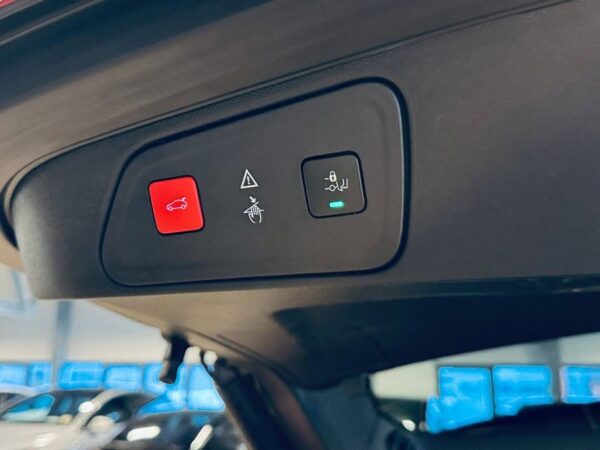 Modèle 2019 Peugeot 3008 avec 4x4 – Image 13