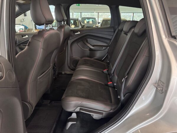 Ford Kuga TDCi 120 ch ST-Line Automatique – Image 9