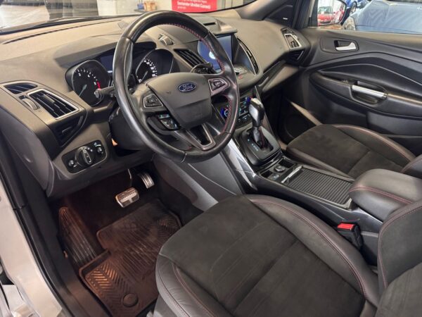 Ford Kuga TDCi 120 ch ST-Line Automatique – Image 8