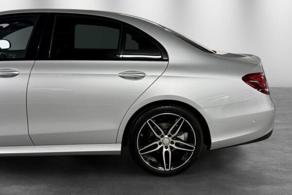 Mercedes-Benz E 220d 194ch AMG Line – Image 6
