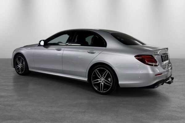Mercedes-Benz E 220d 194ch AMG Line – Image 11
