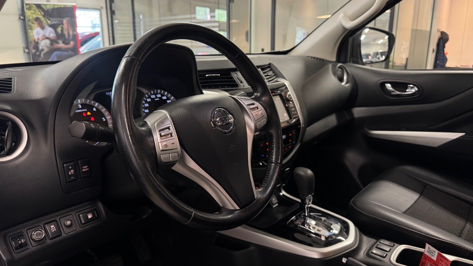 Nissan Navara 2019 – Image 30