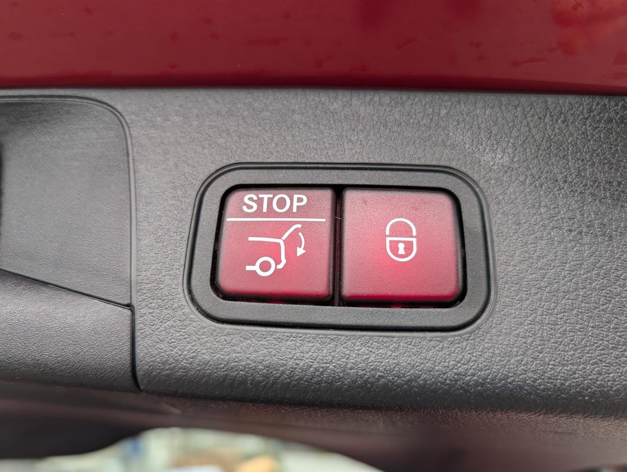 Mercedes-Benz EQB300 – Image 9