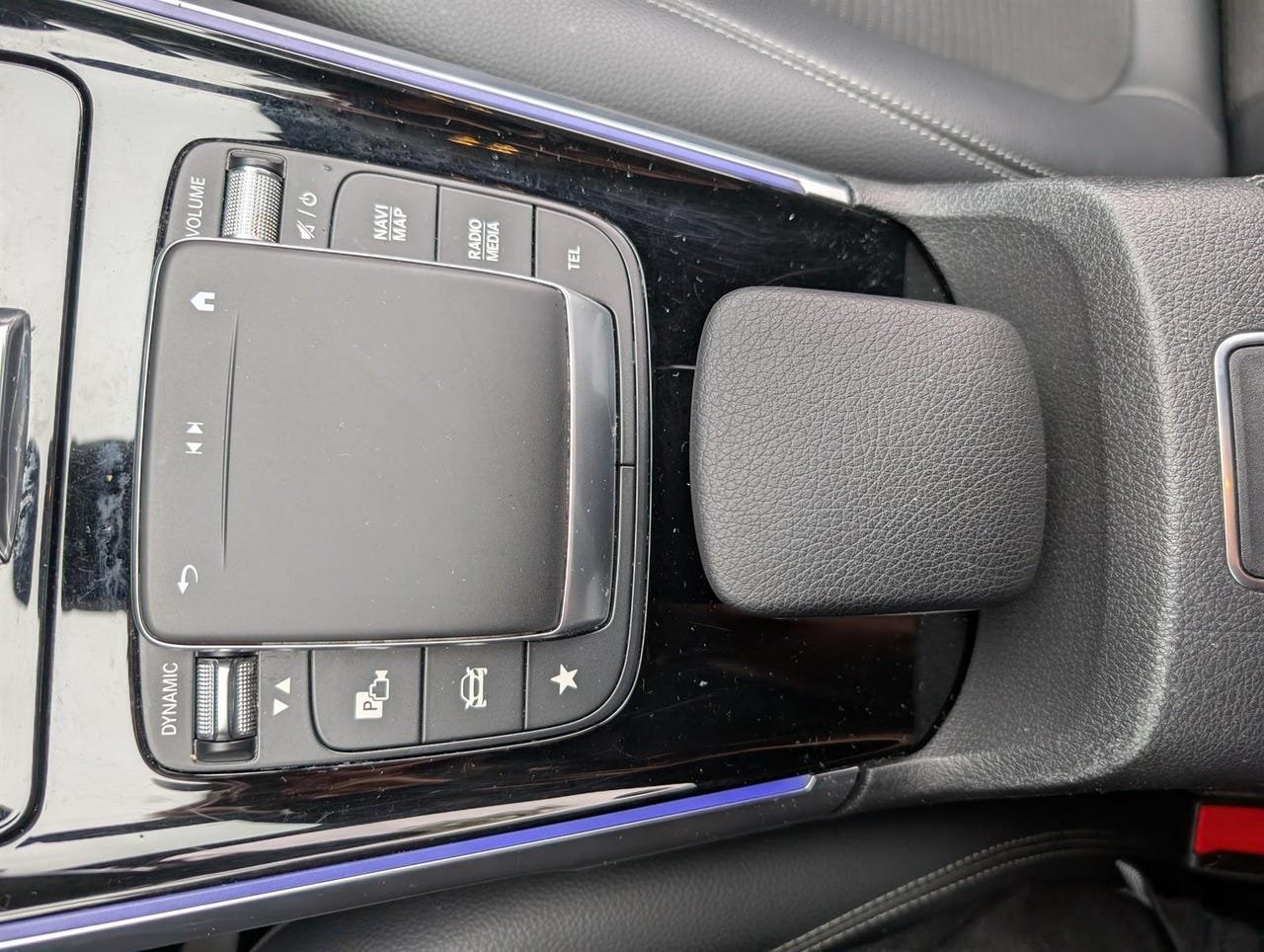 Mercedes-Benz EQB300 – Image 20